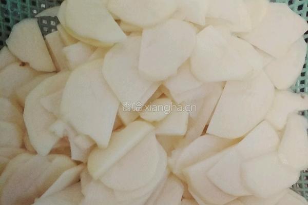 孜然土豆片的做法图解1