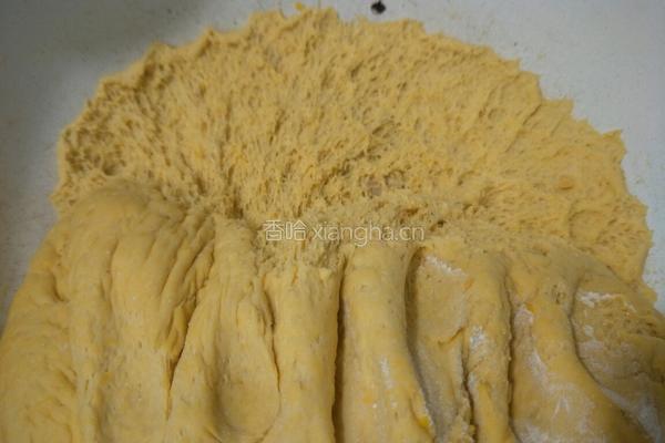 小猪豆沙包的做法图解5