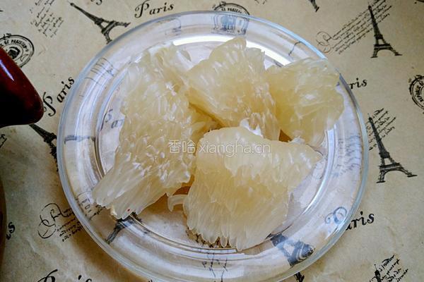百香果柠香蜜柚汁的做法图解3