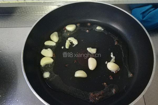 蒜香砂锅干锅虾的做法图解5