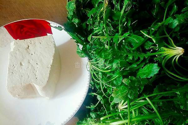 荠菜豆腐馅的做法图解1