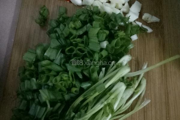 扁豆炒肉的做法图解2
