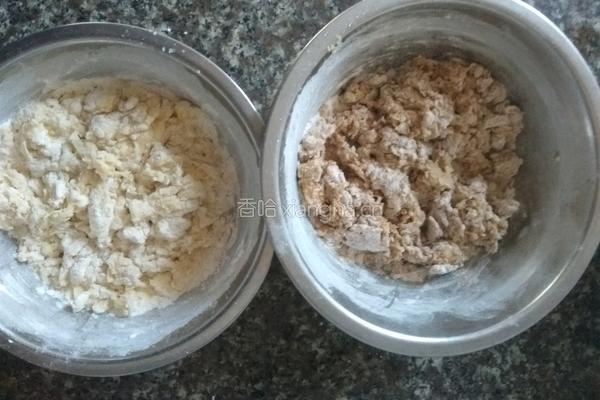 酥脆猫耳朵的做法图解2