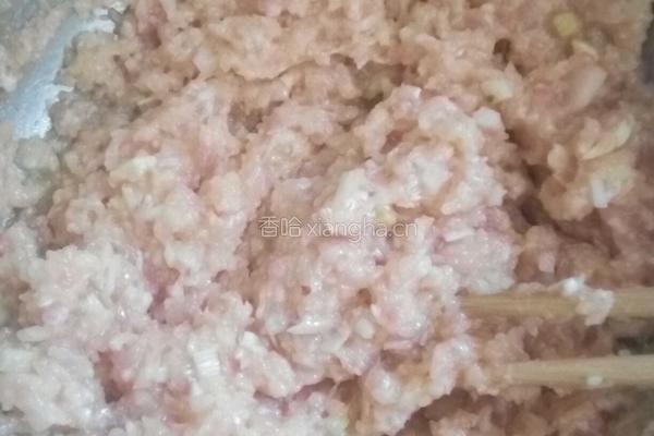 白萝卜猪肉饺子的做法图解7