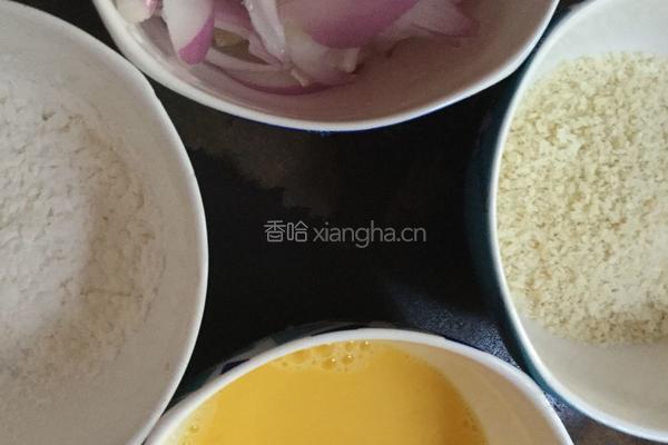 炸洋葱条的做法图解1