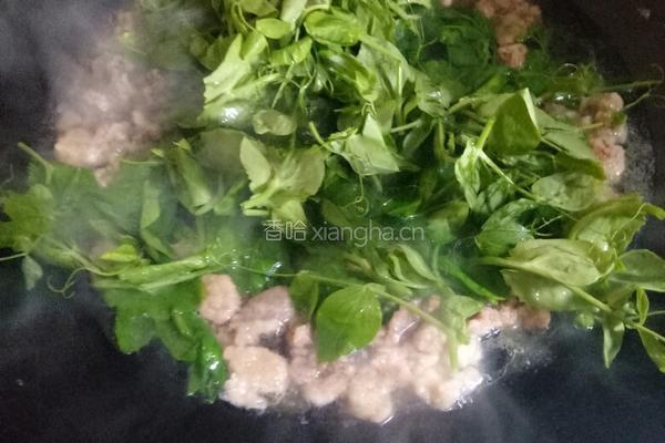豌豆荚酥肉汤的做法图解5