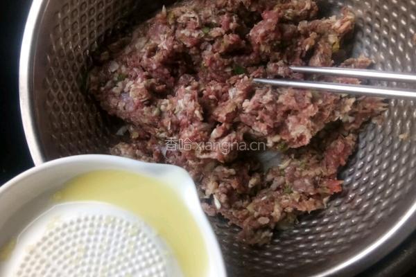 牛肉白菜馅饺子的做法图解6