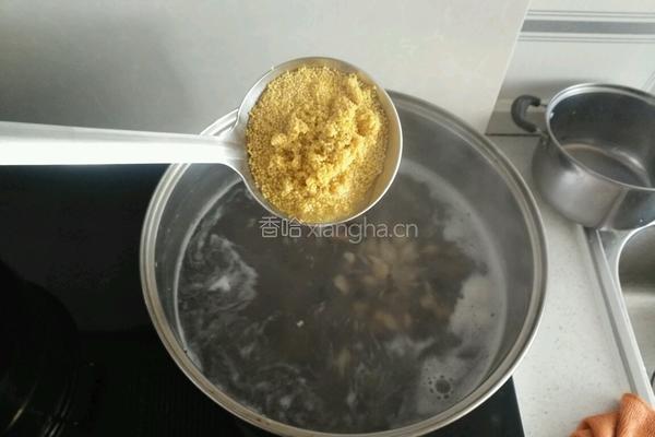 陕北豆钱钱稀饭的做法图解4