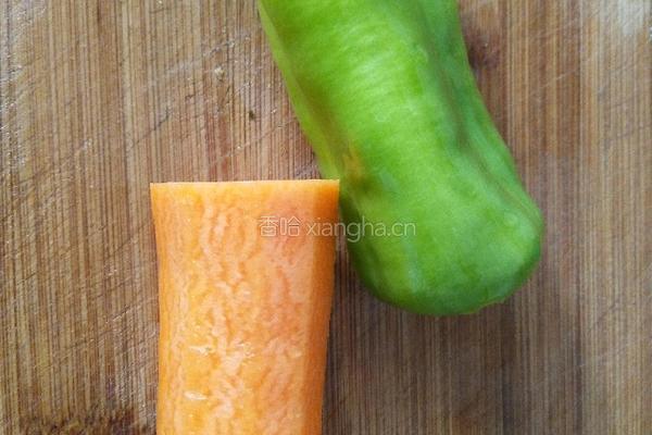 萝卜梗炒火腿肠的做法图解3