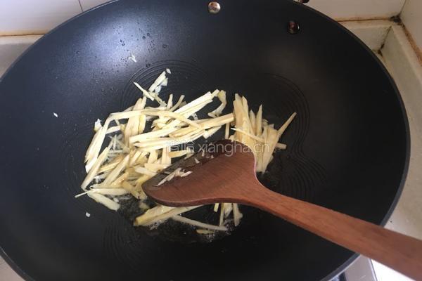 雪菜肉丝汤年糕的做法图解4