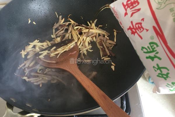 雪菜肉丝汤年糕的做法图解8