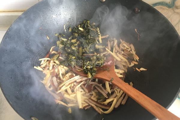 雪菜肉丝汤年糕的做法图解9