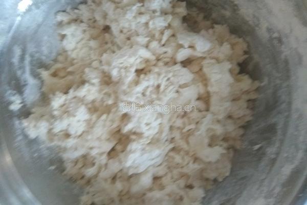 香酥小麻花的做法图解1