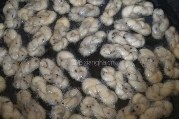 香酥小麻花的做法图解12