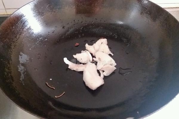 猪肉炒黄豆芽的做法图解3