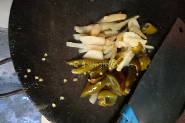 酸豆角炒鸡杂的做法图解3