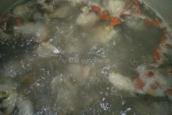 滋补羊肉排骨汤的做法图解3