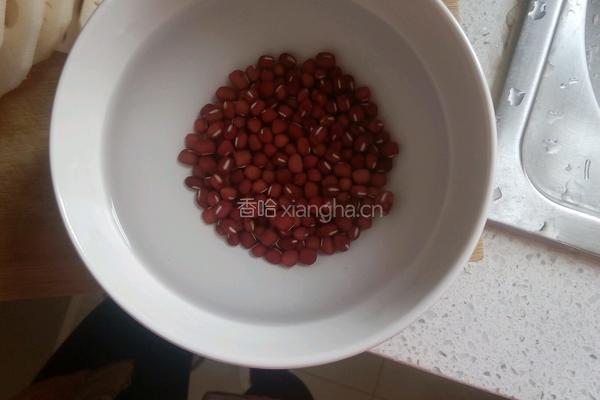 红豆莲藕炖牛肉的做法图解2