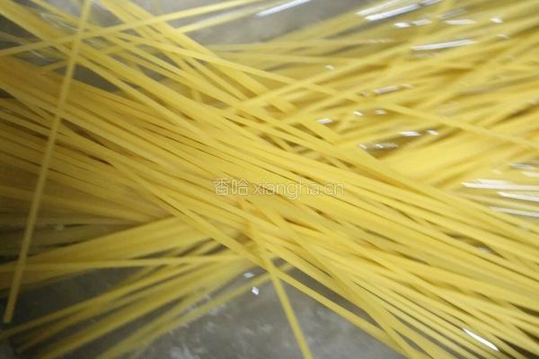 简易鸡肉番茄意大利面的做法图解2