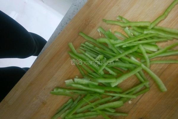 土豆丝炒尖椒的做法图解5