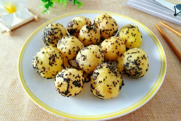 土豆芝麻球的做法图解12