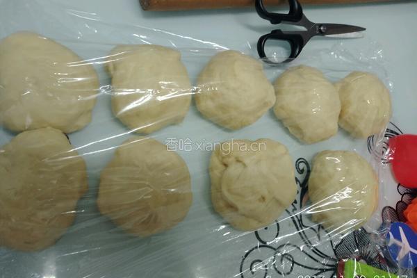 蔓莓蜗牛面包的做法图解4