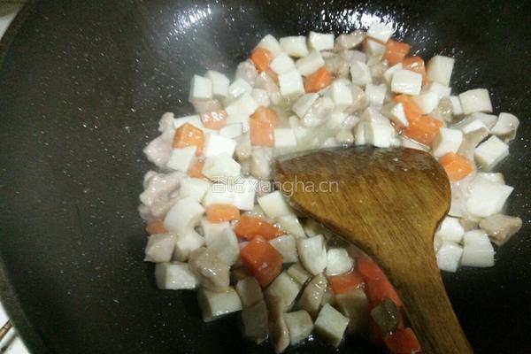 杏鲍菇炒肉的做法图解7