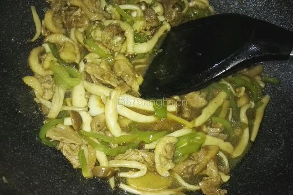 鸭肉闷玉菇的做法图解6