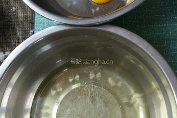抹茶蜜豆卷的做法图解3