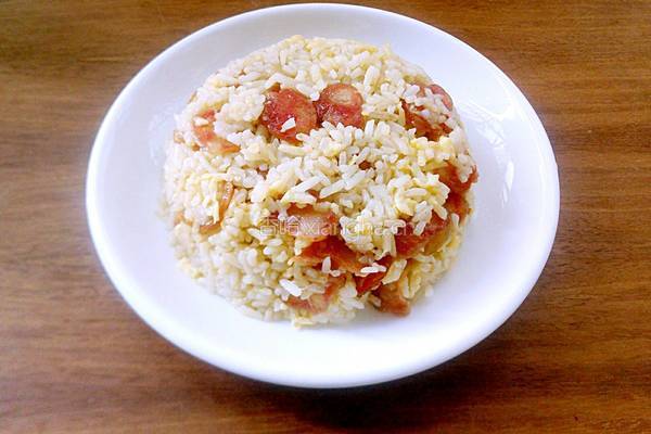 腊肠鸡蛋炒饭的做法图解12