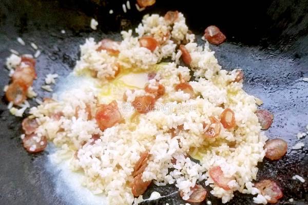 腊肠鸡蛋炒饭的做法图解9