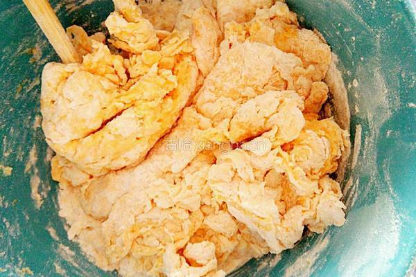 奶香南瓜蜗牛馒头的做法图解3