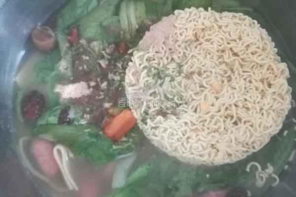 蔬菜鱼丸火锅面的做法图解9