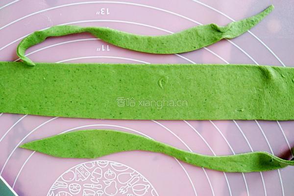 胡萝卜肉馅翡翠饺子的做法图解14