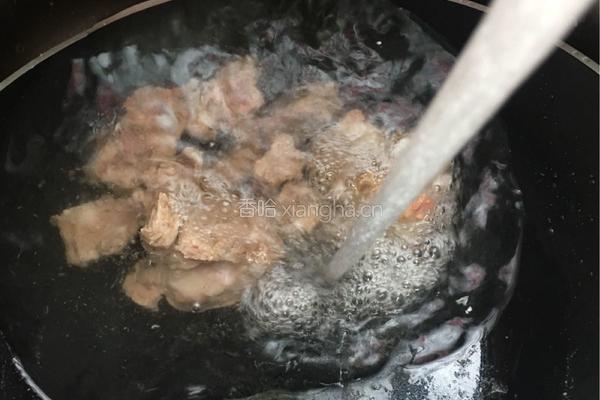 排骨海带汤的做法图解3