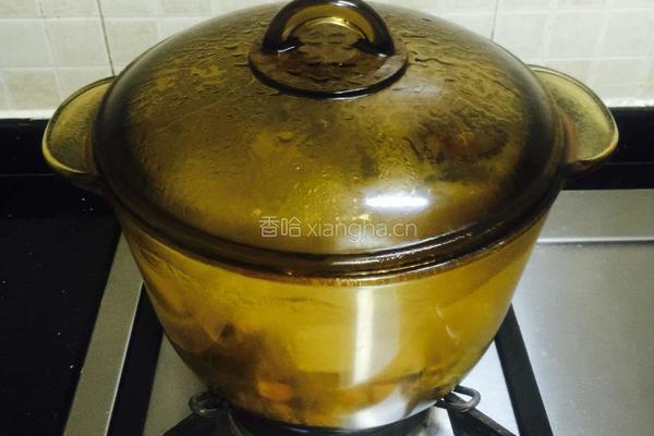 冬菇瑶柱排骨萝卜汤的做法图解9