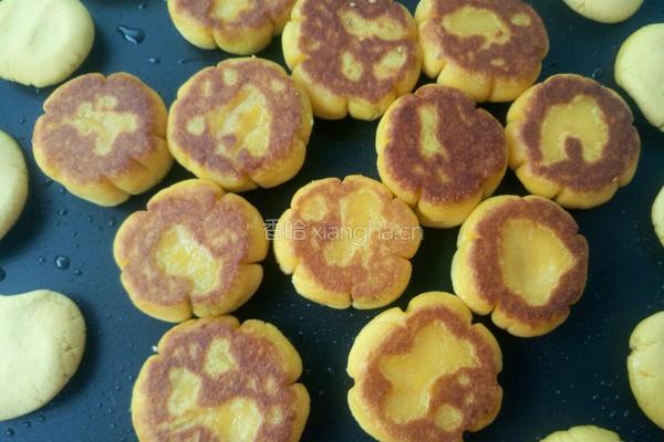 奶香豆沙南瓜饼的做法图解11