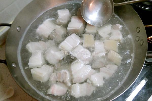 鲁菜大师蒋秘制酱红肉的做法图解3