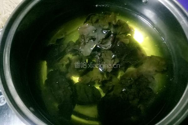 凉拌菠菜粉条黑木耳的做法图解5