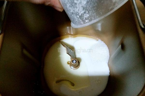 自制培根大虾披萨的做法图解5