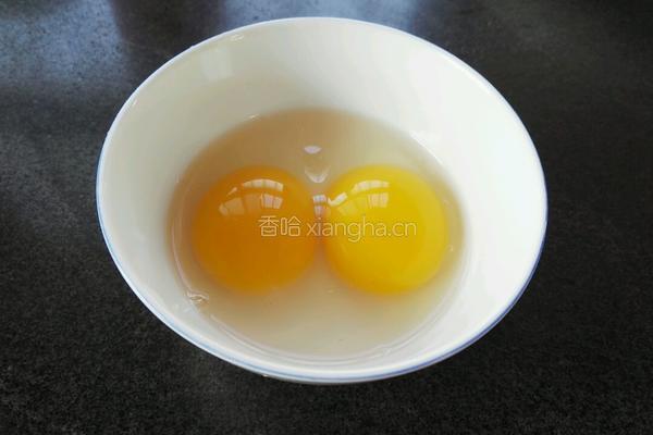 萝卜干煎鸡蛋的做法图解2