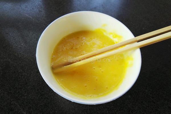 萝卜干煎鸡蛋的做法图解3