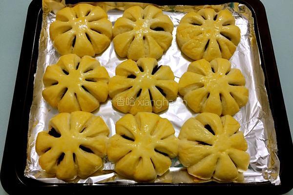 豆沙花式面包的做法图解18