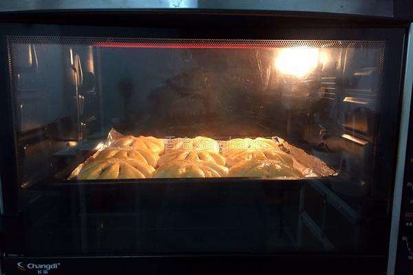 豆沙花式面包的做法图解21