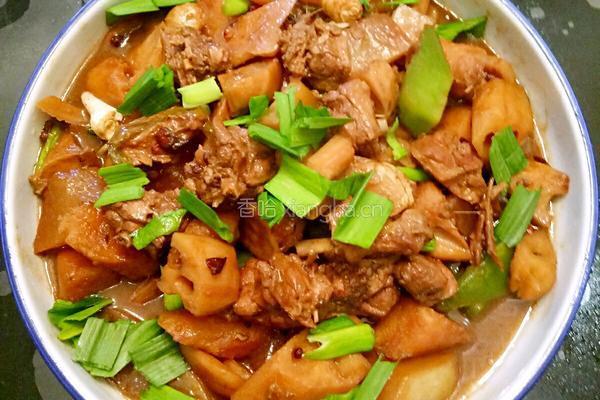 鲁菜大师蒋家菜红烧鸭边腿