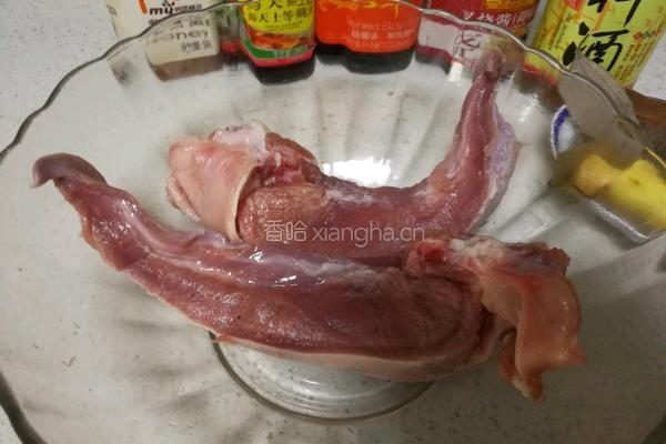 叉烧猪舌的做法图解2