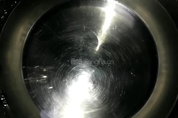 黄桃罐头的做法图解1