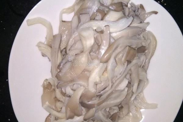 镇西关(浸平菇西洋菜)的做法图解5