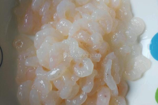 虾仁炒豆腐的做法图解2