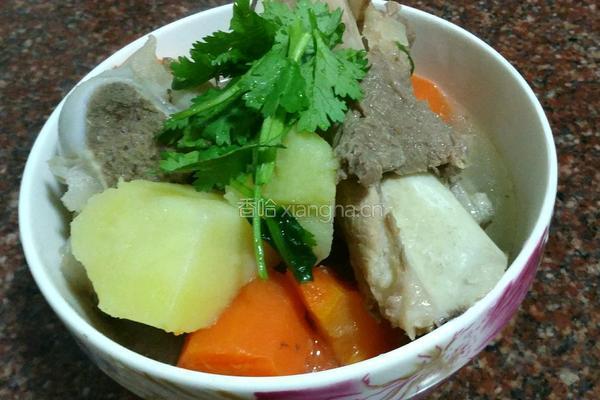 土豆筒骨汤的做法图解8
